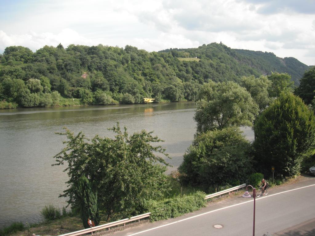 Der Weinladen Lägenhet Kröv Exteriör bild